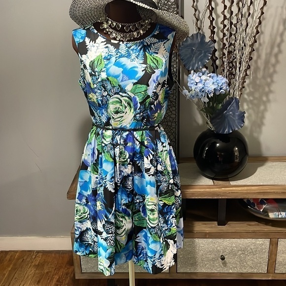 ELLEN Tracy Floral Dress - Picture 3 of 7